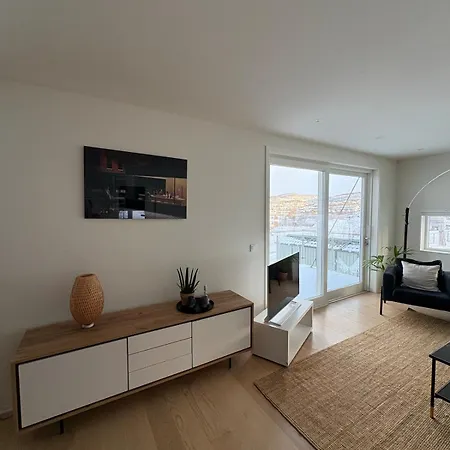 Sea View, 2 Bedroom Apartment